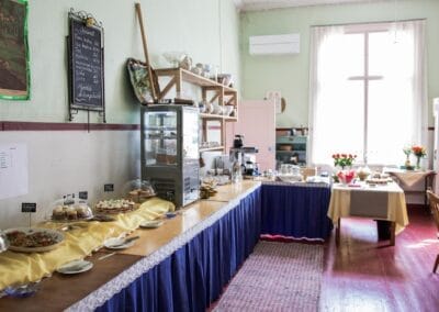 Wihasjärvi 1906 Kahvila, Orivesi Eräjärvi. Terassilla istuskellen ja nautiskellen.